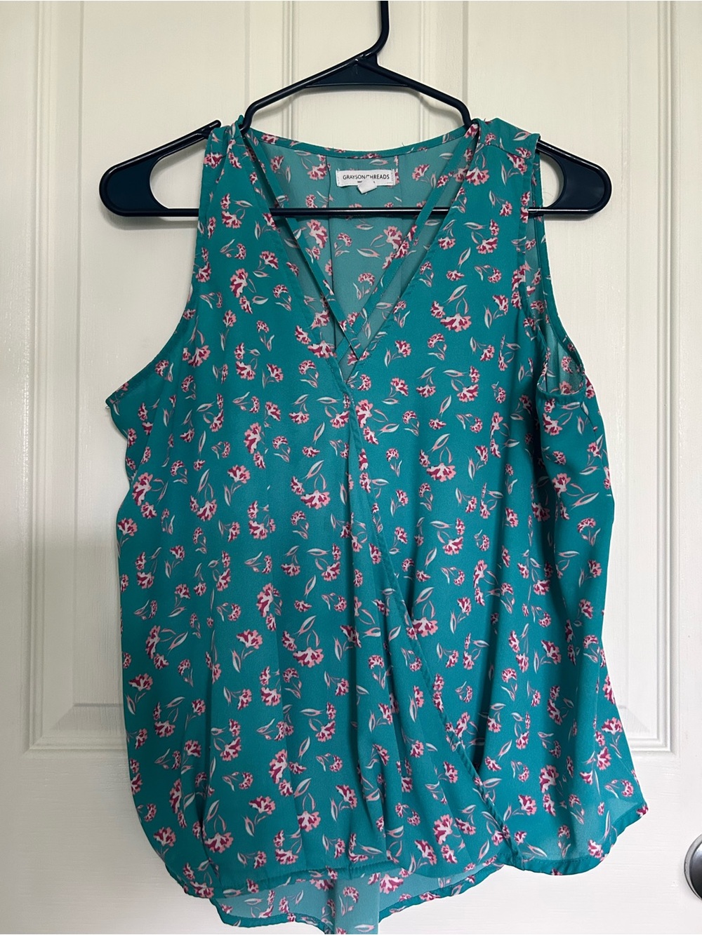 Grayson Threads Teal Sleeveless Floral V-Neck Blouse